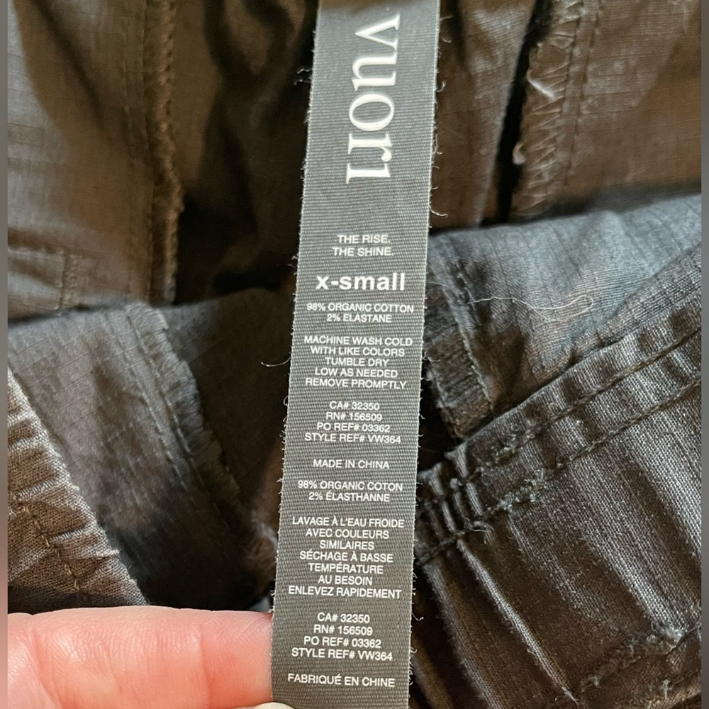 Vuori Dark Gray Ripstop Shorts Women’s Size XS Drawstring Pockets - Picture 2 of 7